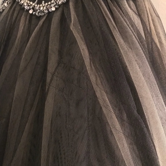 BLACK AND SILVER ENVIOUS COUTURE PROM DRESS SIZE 2 - Picture 3 of 5